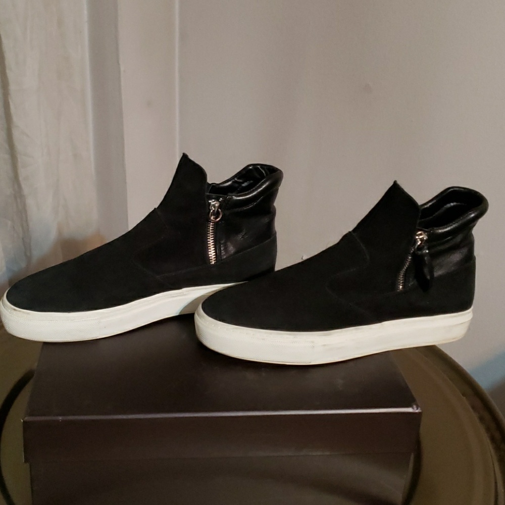 Zara Black Suede sneakers
